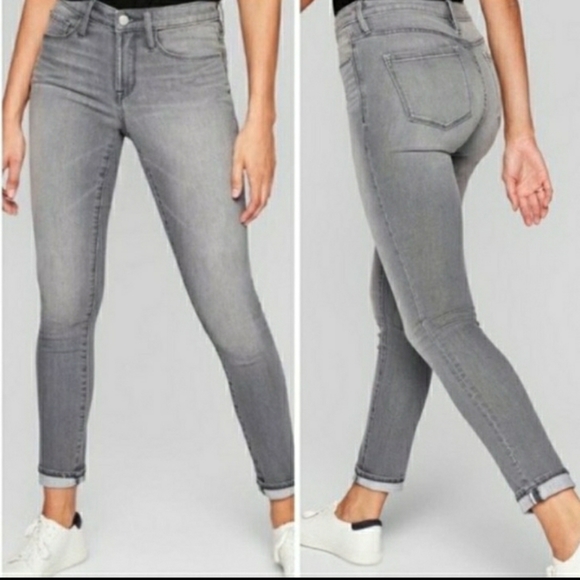 Athleta Grey SCULPTEK Skinny Jeans Tights Grey Wash Movement Size 2P - Picture 3 of 15